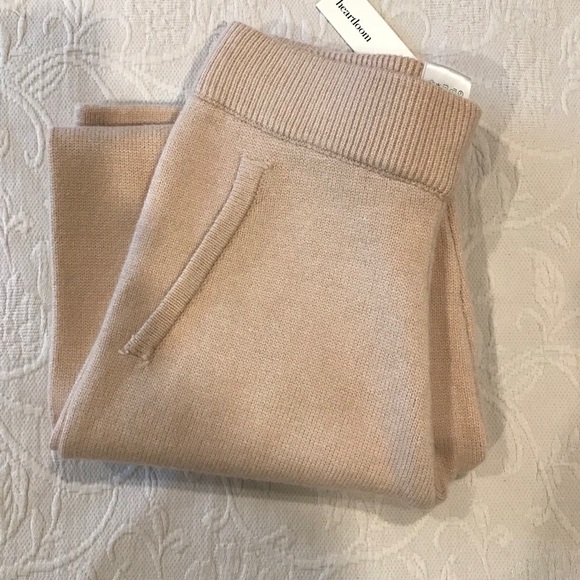 HEARTLOOM knit joggers NWT size xs - Picture 3 of 9